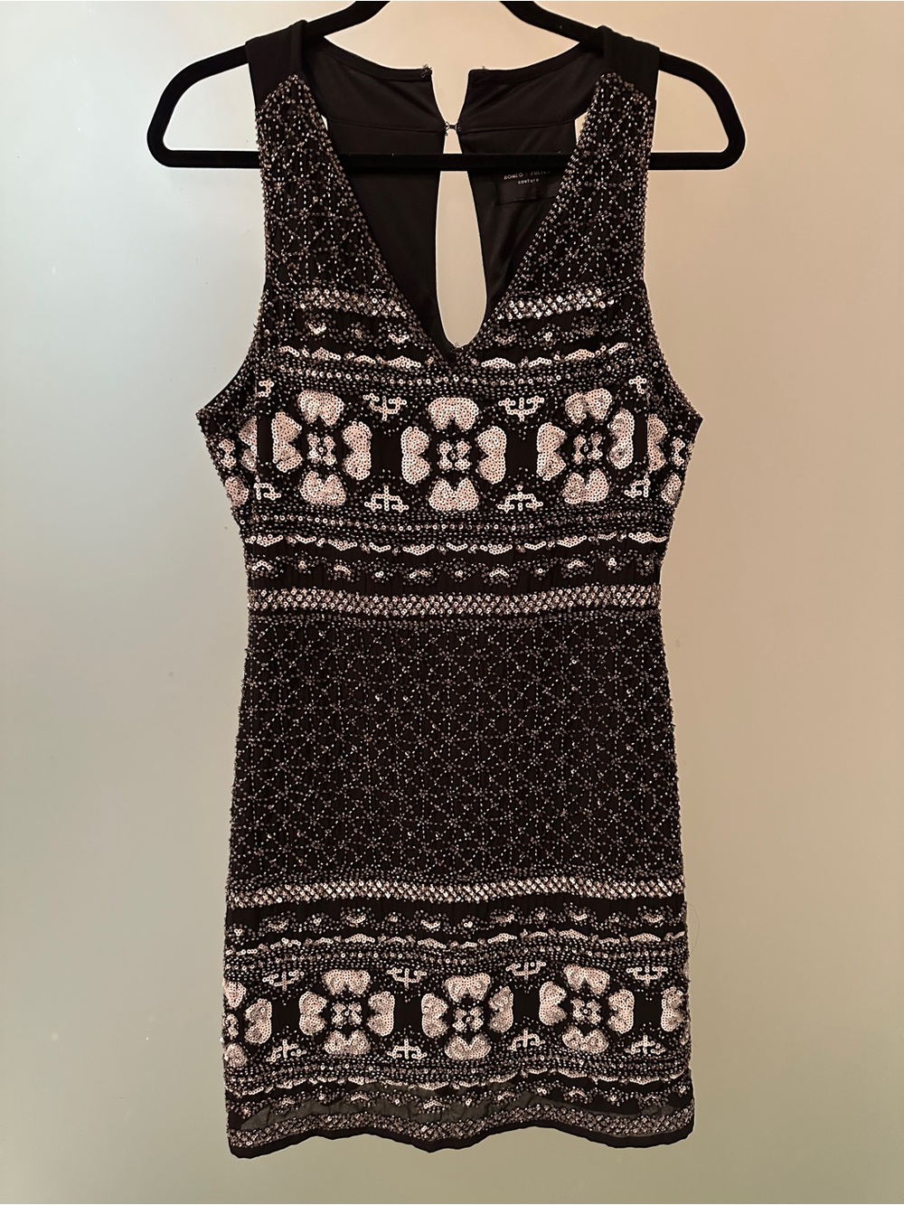 Romeo & Juliet Couture Black Beaded Sleeveless Cocktail Dress
